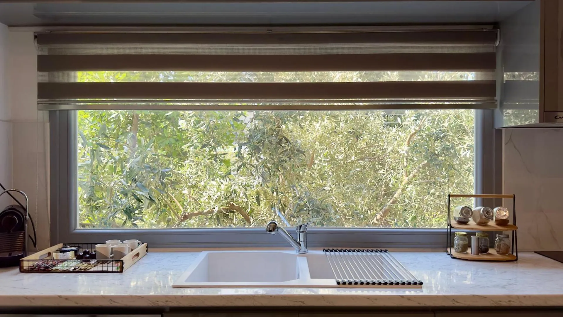 Zillion Home - Modern & Lux Stay In Kalamaria By Tt Thessaloniki 0*,  Greece